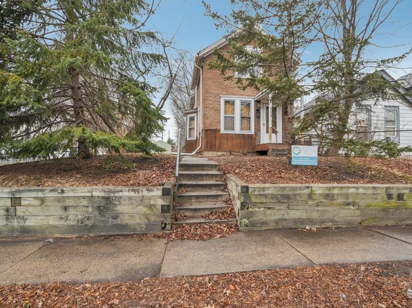 559 Forest St, Saint Paul, MN 55106