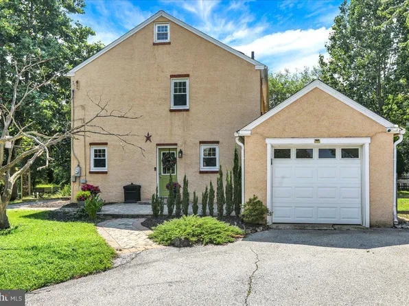 913 Valley Forge Rd, Phoenixville, PA 19460