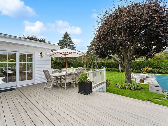 5th image of 25 Pleasant Ln