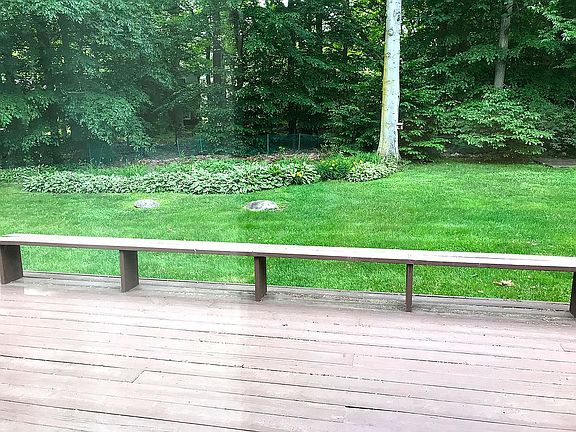 4th image of 111 Southwick Dr
