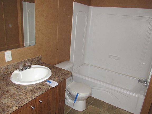 5th image of 353 Saint Clair Ln