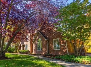 8939 Waterside Cir, Indianapolis, IN 46278