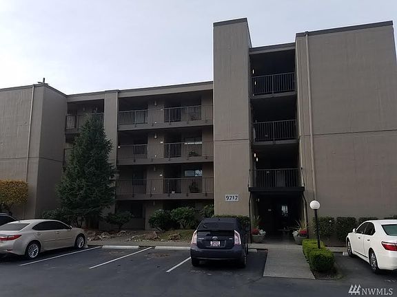2nd image of 9717 NE Juanita Dr #103A