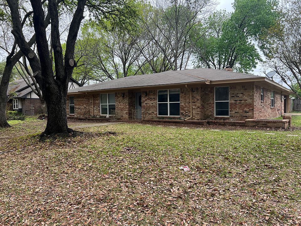 1st image of 438 Frankie Ln