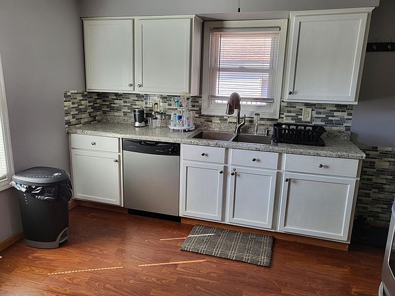 4th image of 2707 Noel Ave SW