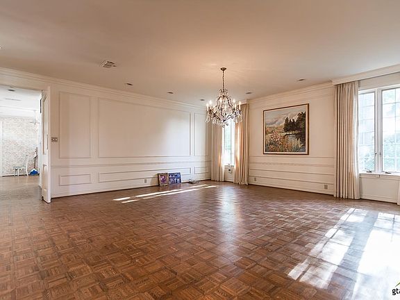5th image of 619 Rosemont Pl
