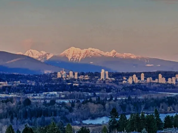 4505 Hazel St #1703, Burnaby, BC V5H 4T1