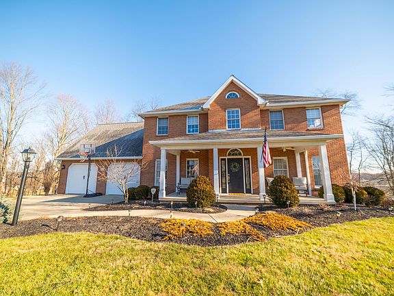 2nd image of 1410 Leslie Ln NE