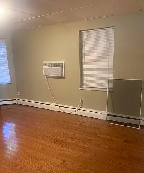 212 E Clifton Ave #10 — Photo 6