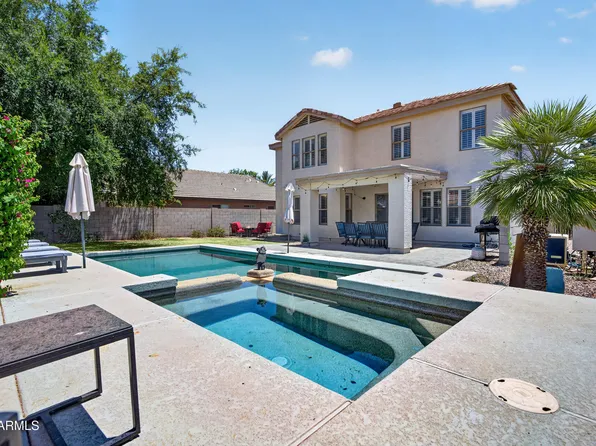 704 W LA PRYOR Lane, Gilbert, AZ 85233