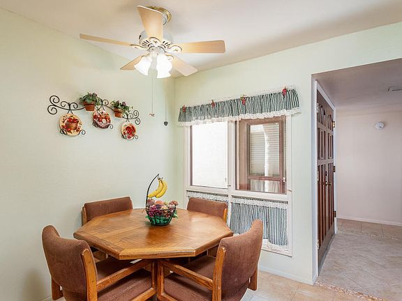 3rd image of 26022 S Glenburn Dr