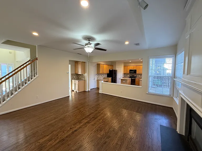 9530 Oswald Ln — Photo 31