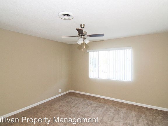 3rd image of 921 S Park Cir #9720997