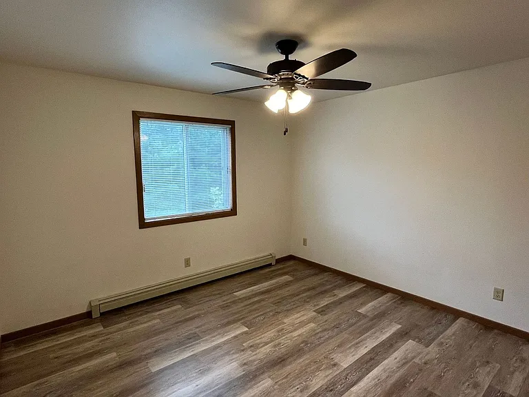 2720 Washington Ave — Photo 9
