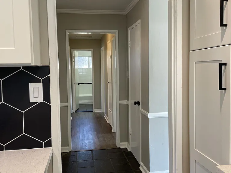 2634 Balfour Ave — Photo 13