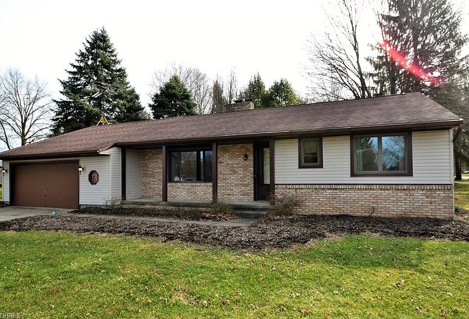 1st image of 686 Beechwood Dr