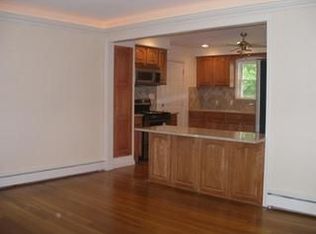 10460 Johnnycake Ridge Rd, Concord Township, OH 44077