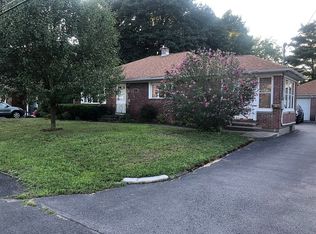 5 Lanci Ln, Albany, NY 12205