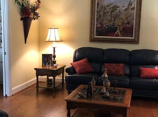204 Barrington Dr, Tarboro, NC 27886