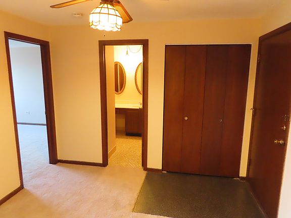 4th image of 2320 N Nordica Ave APT 404D
