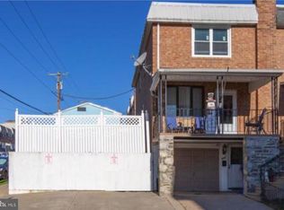 400 Hermit St, Philadelphia, PA 19128