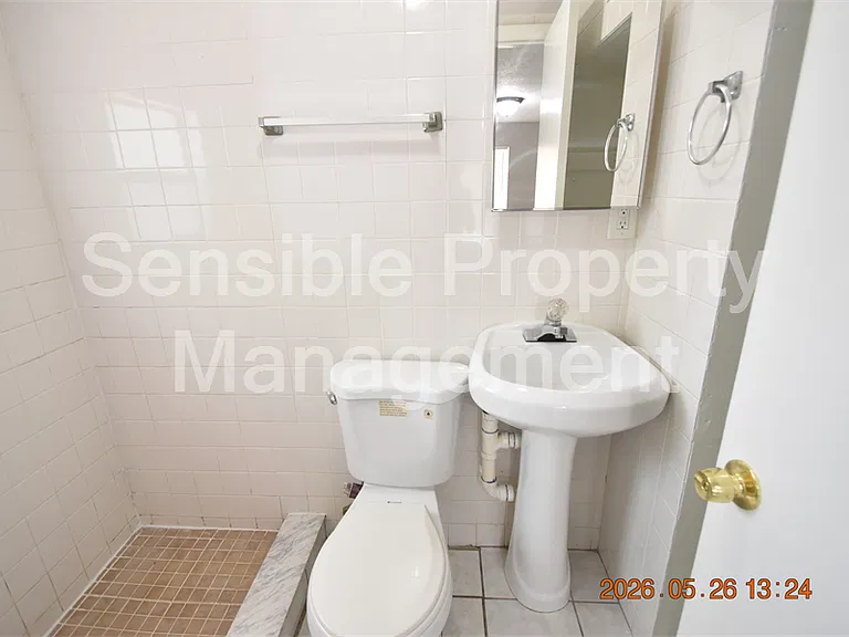 4011 W Marietta St — Photo 16