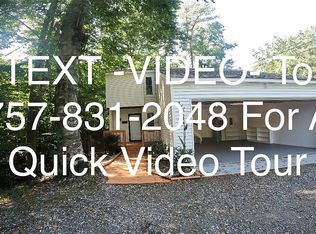 12 Bonnie Ln, Newport News, VA 23606
