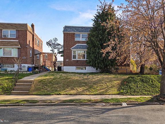 3rd image of 3037 Windish St