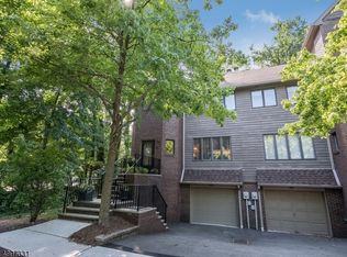 18 Village Green Ct, South Orange, NJ 07079