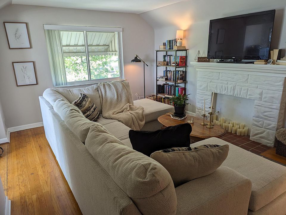 1st image of 1734 Tuxworth Ave APT 2