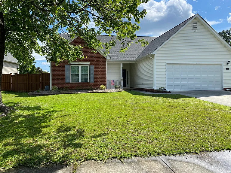 1418 Wagon Ct — Photo 1