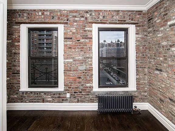 4th image of 133 E 4th St APT 14