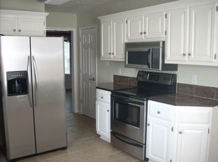 202 Pleasant Plains Rd, Jackson, TN 38305