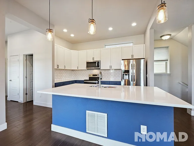 2592 Iola St — Photo 7