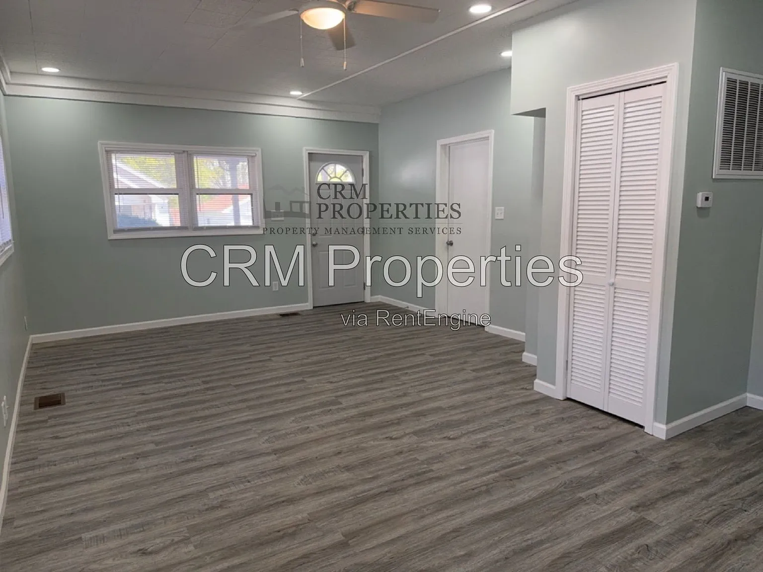 3 bed, 1.0 bath, 1064 sqft, $1,250 — Photo 4