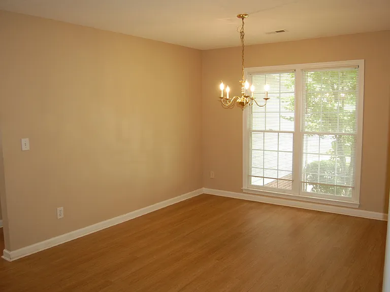 3304 Northbrook Dr — Photo 3