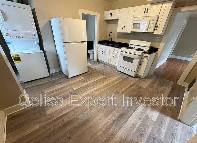 2506 Miner St #2 — Photo 2