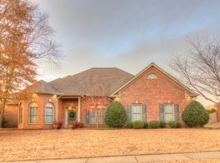 107 Old Pointe Way, Huntsville, AL 35806
