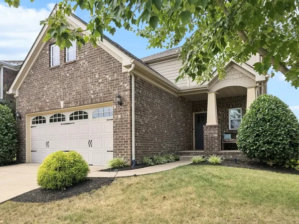 2339 Redwood Trl, Thompsons Station, TN 37179