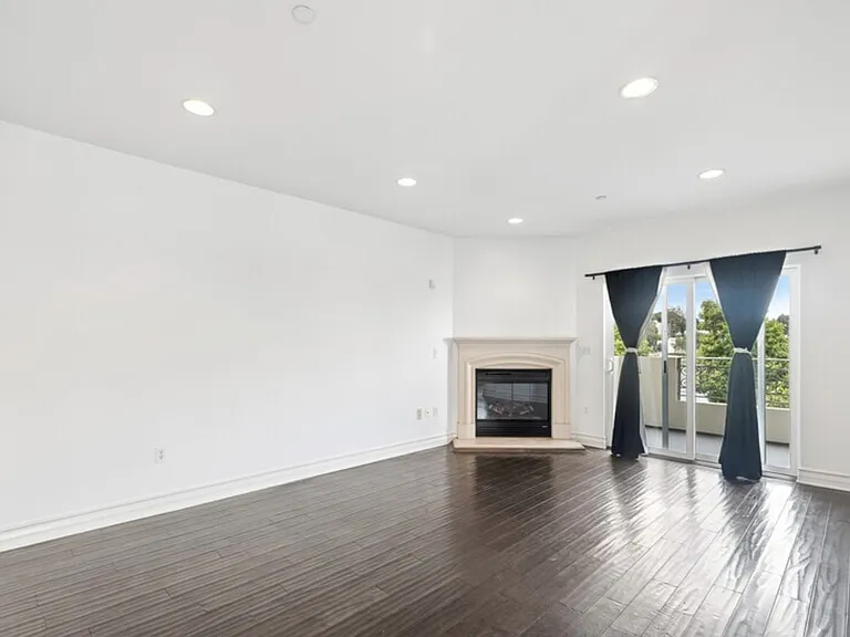 1409 S Westgate Ave #301 — Photo 3