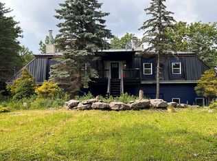 10650 Croop Rd, Clarence Center, NY 14032