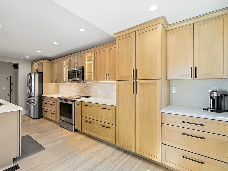 3601 Erie Ave #1 — Photo 13