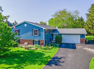 4416 Klasen Rd, Cary, IL 60013