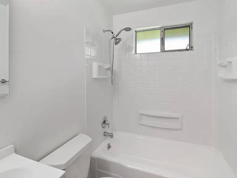 1380 SW Swantown Ave #L2 — Photo 8