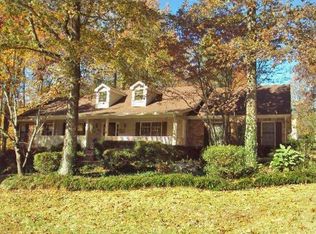 5692 Shadow View Dr, Stone Mountain, GA 30087