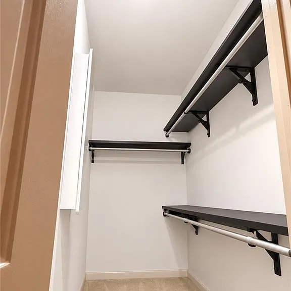 8945 Carroll Manor Dr — Photo 25