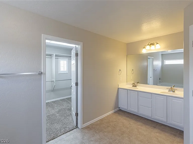 1148 Kingston Hills Ct — Photo 42