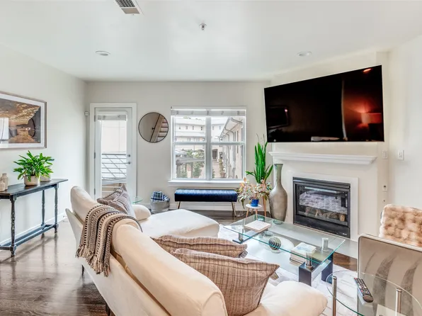 3922 Gilbert Ave APT 214, Dallas, TX 75219