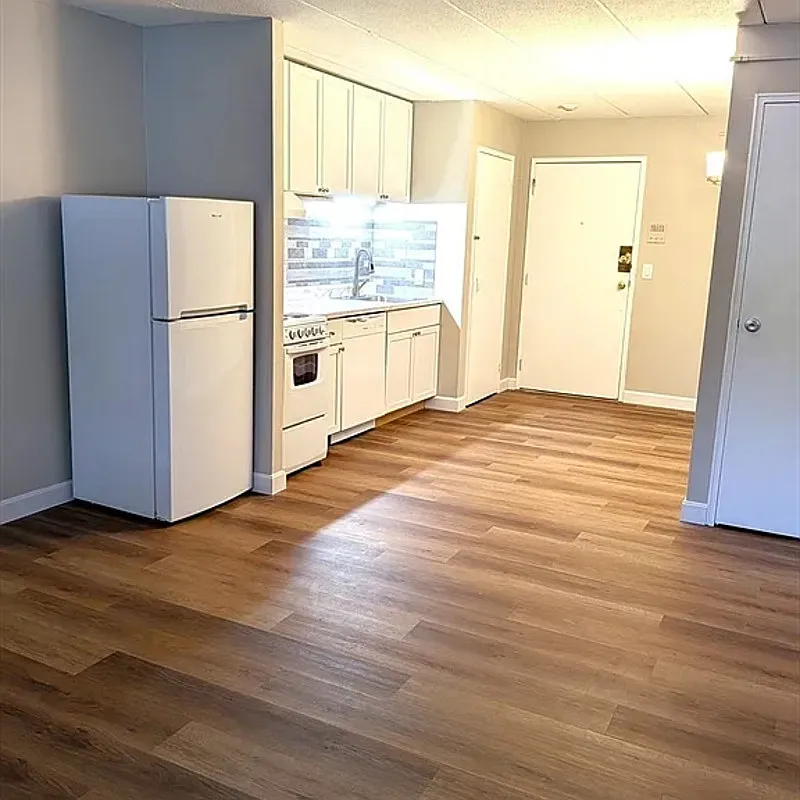 126 Beaver St — Photo 3
