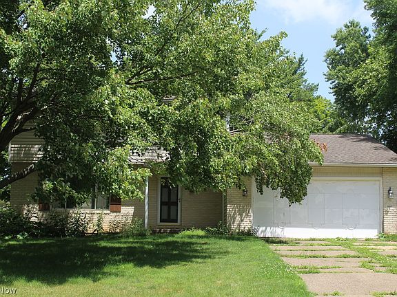 2nd image of 8700 N Gateway Dr